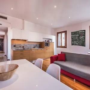 Apartment Ca' D'oro Venice