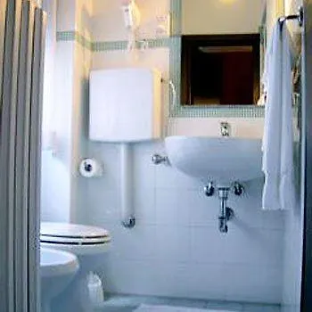 **  Hotel Dover ミラノ イタリア